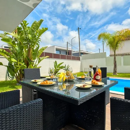 Portucale ! Chic Luxe With Saltwater Pool